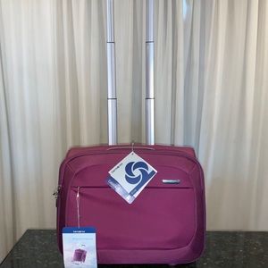 Samsonite B-Lite 3 Rolling Tote 43.2CM/17”